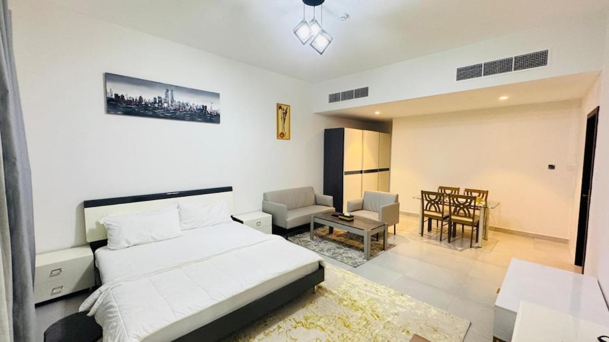 Spacious & Stylish 3-bedroom In A Prime Location *